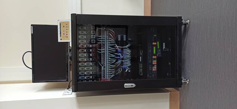 rack_audiovisuel.jpg rack_audiovisuel.jpg